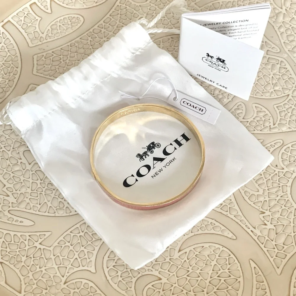 ✨NEW✨COACH PINK & GOLD BANGLE BRACELET - Picture 3 of 9